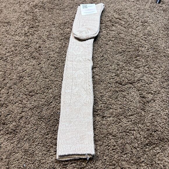 Pudus Beige Knee High Sweater Socks Size 6-10 NWT - Picture 6 of 8
